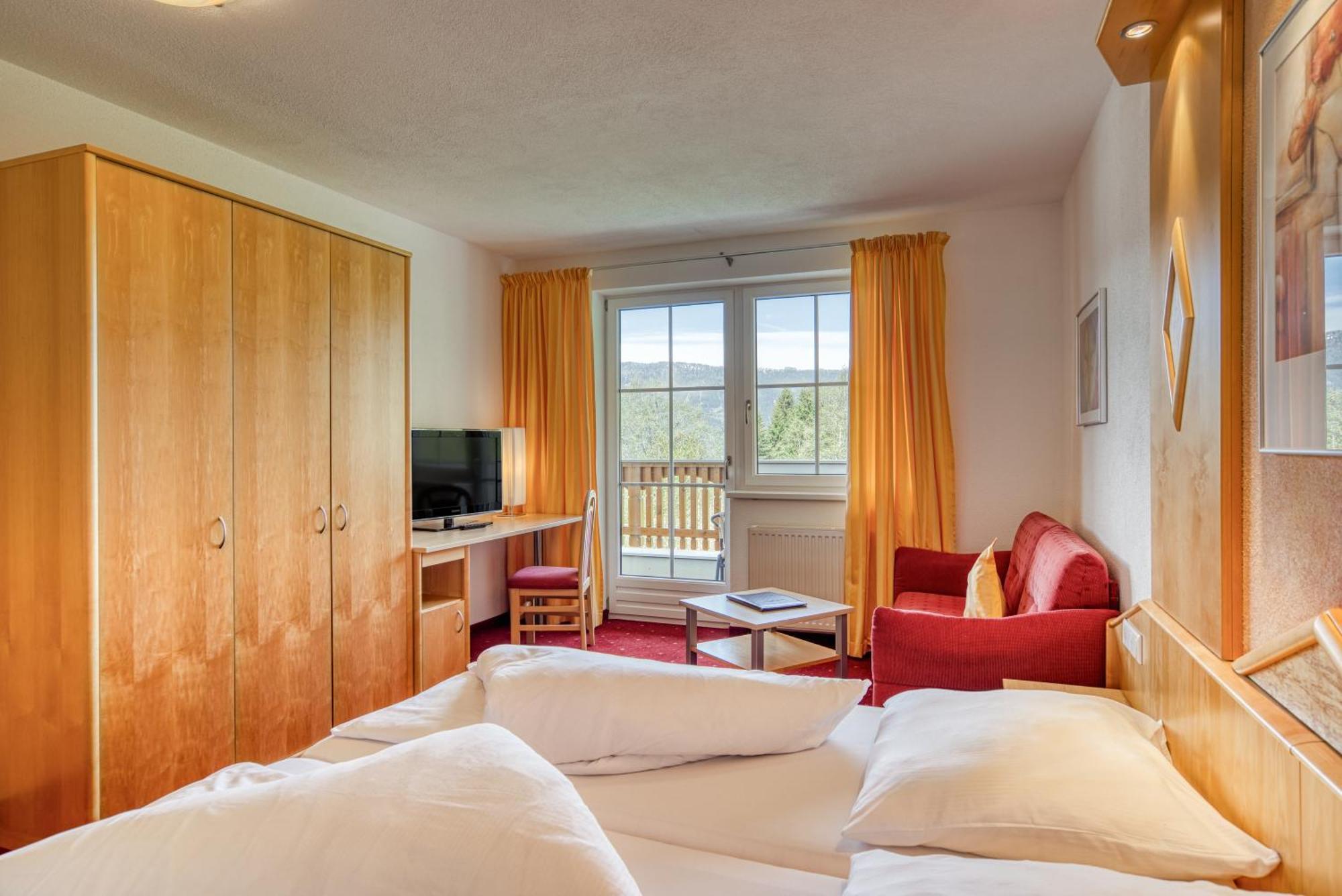 Hotel Alpen-Royal Jerzens Kültér fotó
