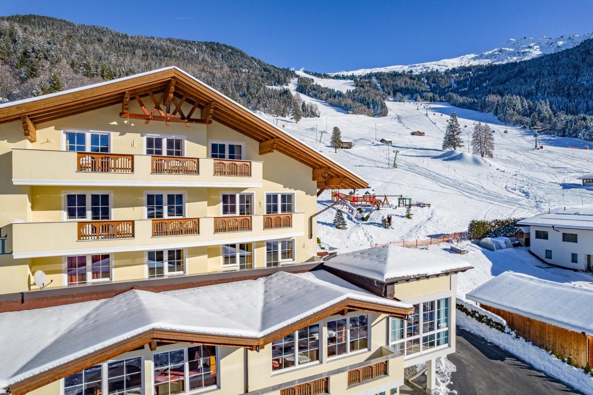 Hotel Alpen-Royal Jerzens Kültér fotó