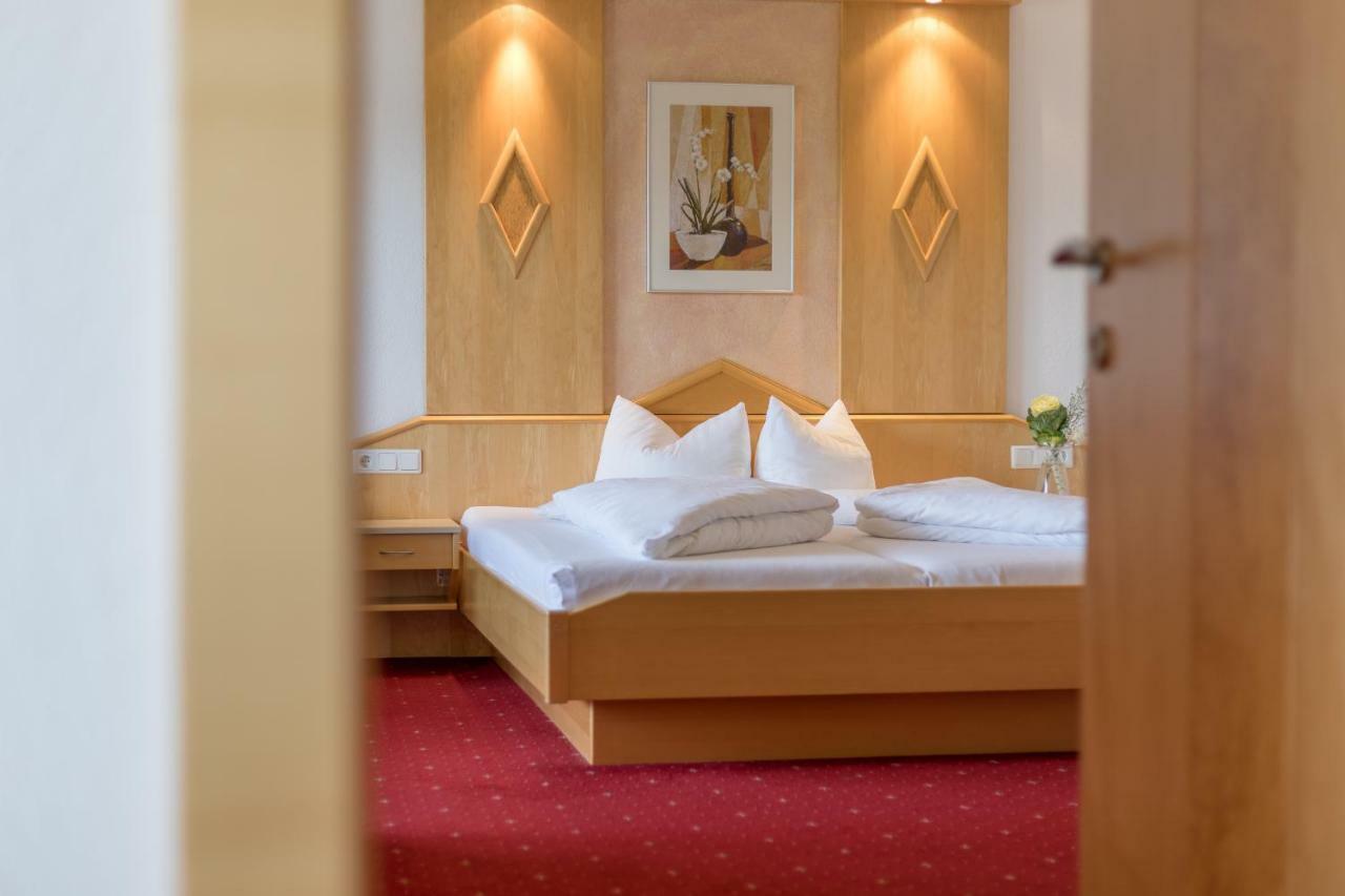 Hotel Alpen-Royal Jerzens Kültér fotó
